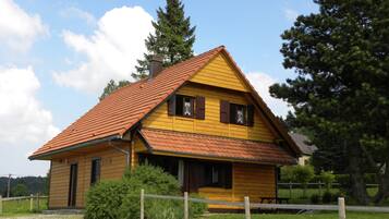 Chalet | Exterior