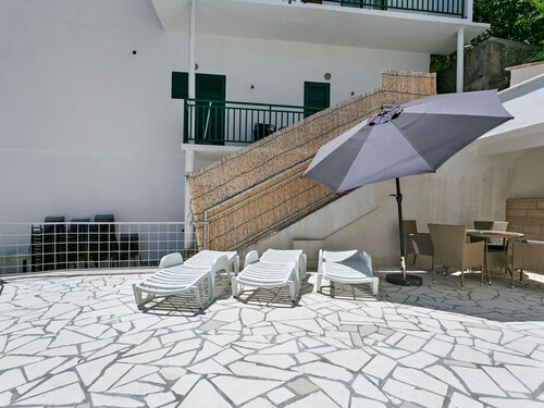 Pretty Apartment in Drvenik With Terrace