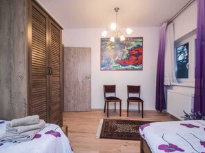 2 bedrooms, individually furnished, bed sheets
