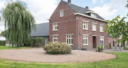 Spacious Villa in Broekhuizenvorst With Terrace