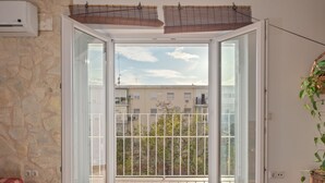 Balcony - Boutique Holiday Home in Seville With Terrace (Seville)