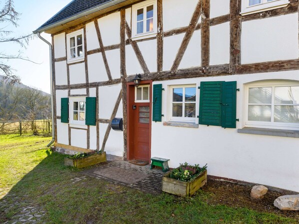 House | Exterior