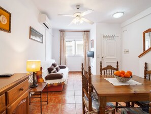 Dining - Peaceful Holiday Home in Agua Amarga With Terrace (Nijar)