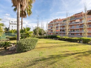 Exterior - Modern Apartment in Torremolinos With Swimming Pool (Torremolinos)