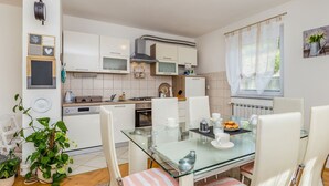 House | Dining - Cozy Holiday Home in Ribarici With Private Garden (Josipdol)