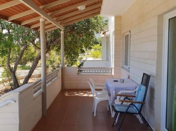 Villa | Terras