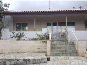 Villa | Terrace/patio