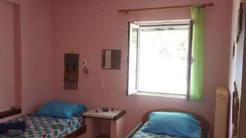 2 bedrooms, individually furnished, iron/ironing board, bed sheets