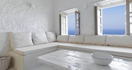Delightful Holiday Home in Samos With Garden