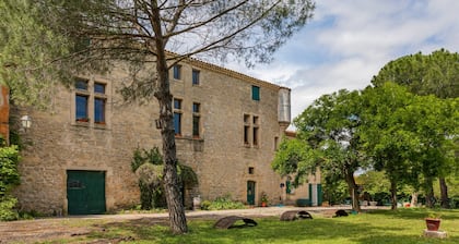 Flat With Pool in the Heart of Vineyards
