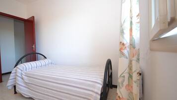 3 bedrooms, individually furnished, bed sheets