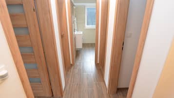2 bedrooms, individually furnished, bed sheets