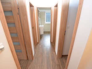 2 bedrooms, individually furnished, bed sheets - Cozy Holiday Home in Rumburk near Forest (Rumburk)