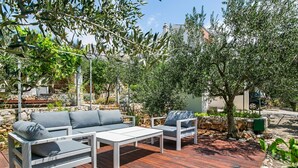 Unclassified image, 2 of 39, button - Spacious Holiday Home in Seget Vranjica With Garden (Seget)
