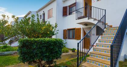 Retro Holiday Home in Alcocéber With Swimming Pool