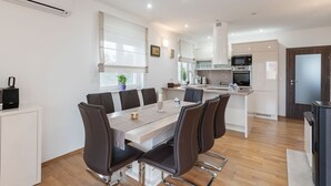 Unclassified image, 4 of 30, button - Modern Apartment in Zadar With Terrace (Zadar)