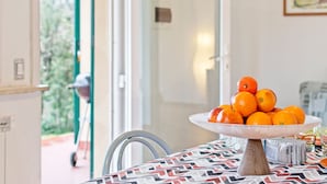 Dining - Peaceful Holiday Home in Magione With Swimming Pool (Magione)
