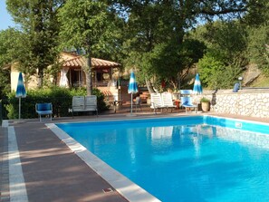 Pool - Peaceful Holiday Home in Magione With Swimming Pool (Magione)
