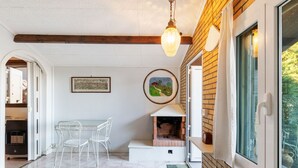 Unclassified image, 4 of 40, button - Restful Holiday Home in Sanremo With Terrace (Sanremo)