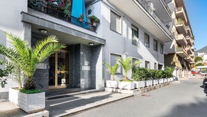 Exterior - Cutesy Holiday Home in Sanremo With Balcony (Sanremo)