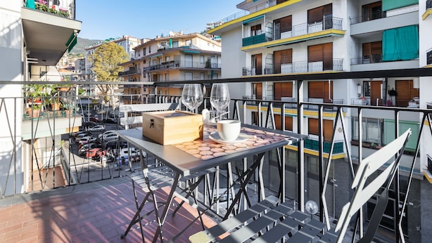 Balcony - Cutesy Holiday Home in Sanremo With Balcony (Sanremo)
