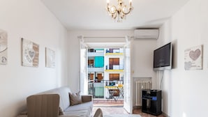 Dining - Cutesy Holiday Home in Sanremo With Balcony (Sanremo)