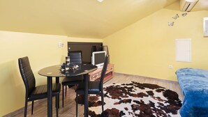Unclassified image, 5 of 23, button - Comfortable Holiday Home in Pirovac With Garden (Pirovac)