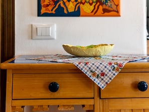 1 Schlafzimmer, individuell eingerichtet, Bettwäsche