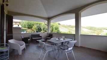 House | Balcony