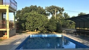 Outdoor pool - Classy Apartment in Pula With Swimming Pool (Marcana)