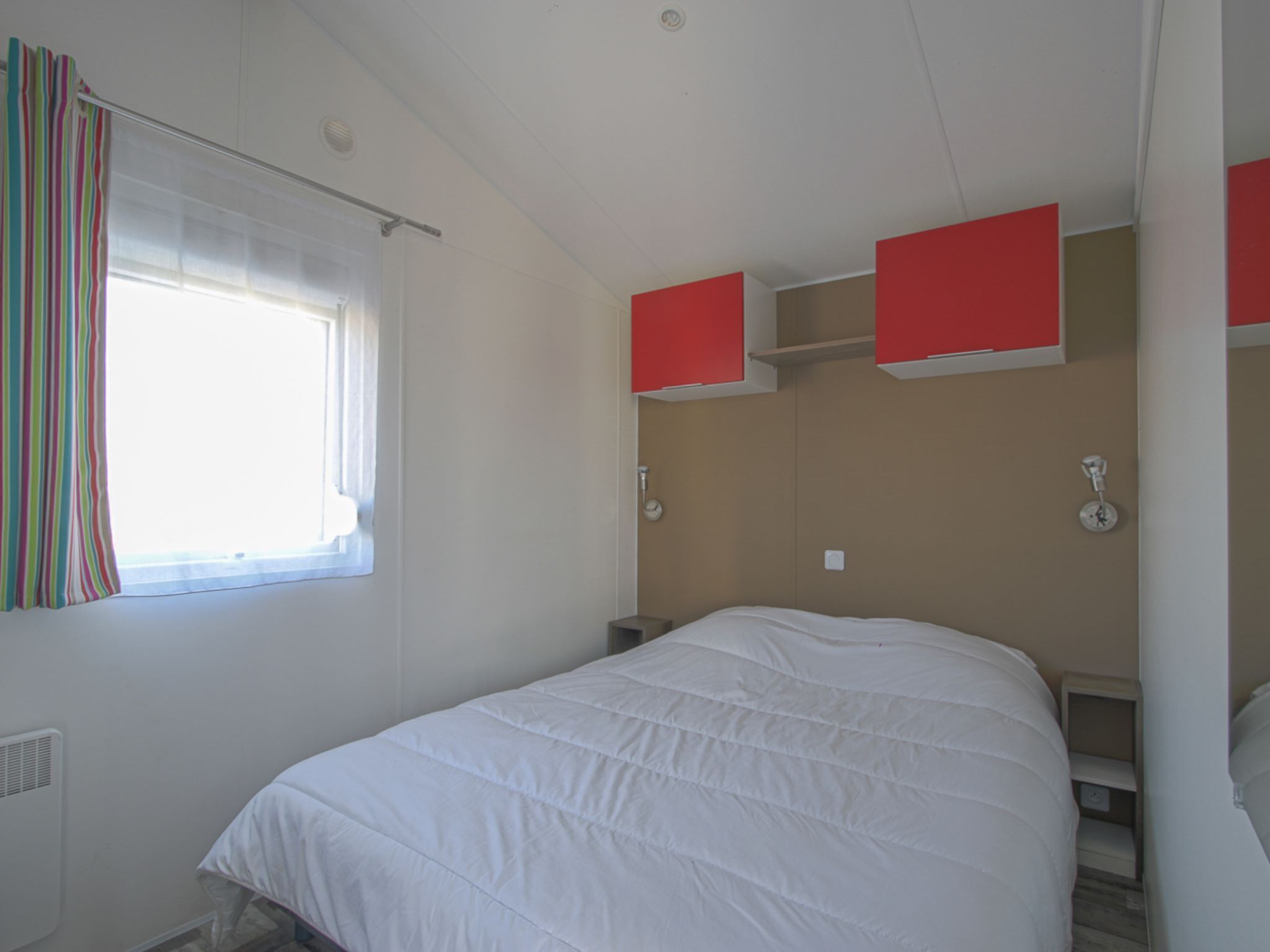 Rumah | 2 kamar tidur dan dilengkapi dengan perabotan berbeda-beda