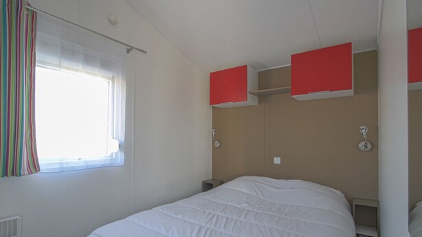House | 2 bedrooms, individually furnished, bed sheets - Beautiful Holiday Home in Grandcamp Near the sea With Swimming Pool (Grandcamp-Maisy)