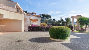 Unclassified image, 3 of 24, button - Snug Apartment in Ospedaletti With Swimming Pool (Ospedaletti)