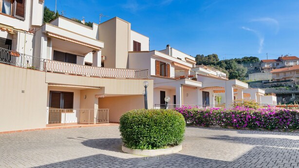 Unclassified image, 1 of 24, button - Snug Apartment in Ospedaletti With Swimming Pool (Ospedaletti)