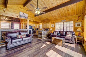 Cabin, Multiple Beds, Hot Tub, Mountain View | Living room | 42-inch TV with cable channels, fireplace