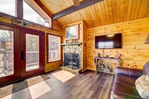 Interior - Tennessee Chalet (Gatlinburg)