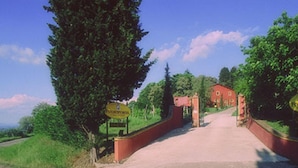 Reception - Sun-kissed Apartment in Castelfiorentino With Swimming Pool (Castelfiorentino)