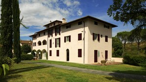 Exterior - Quaint Apartment in Certaldo With Swimming Pool (Certaldo)
