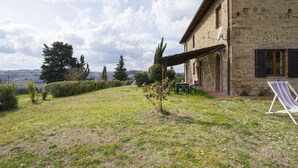 Unclassified image, 2 of 30, button - Quaint Farmhouse in Montespertoli With Swimming Pool (Montespertoli)