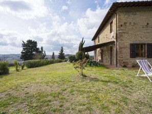 Exterior - Quaint Farmhouse in Montespertoli With Swimming Pool (Montespertoli)