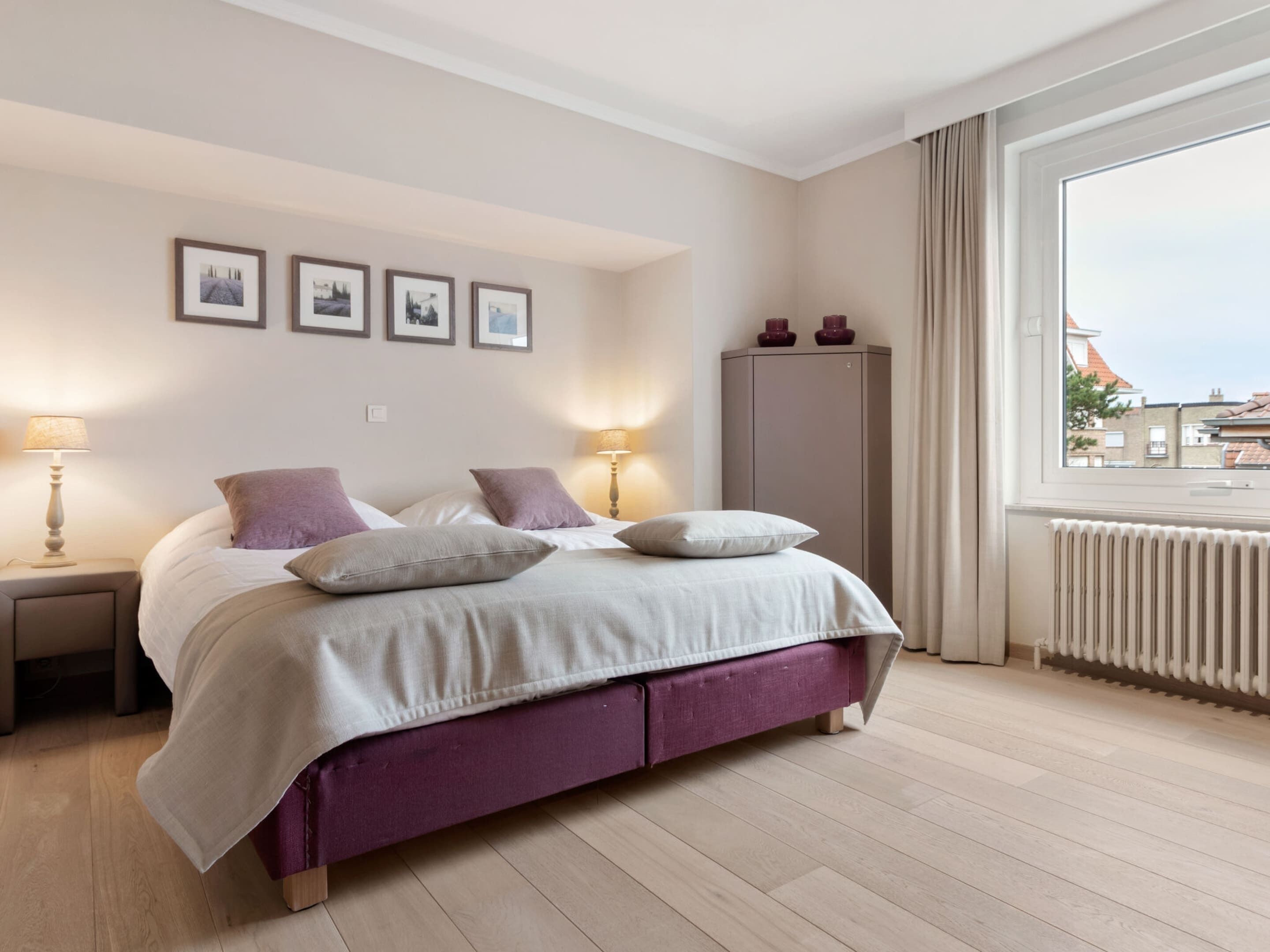 House | 5 bedrooms, individually furnished, iron/ironing board, bed sheets