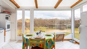Dining - Charming Holiday Home in Merlimont With Private Terrace (Merlimont)