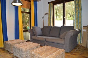 House | Living room - Villa in Fayence With Pool and Garden (Fayence)