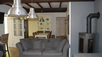 House | Living room