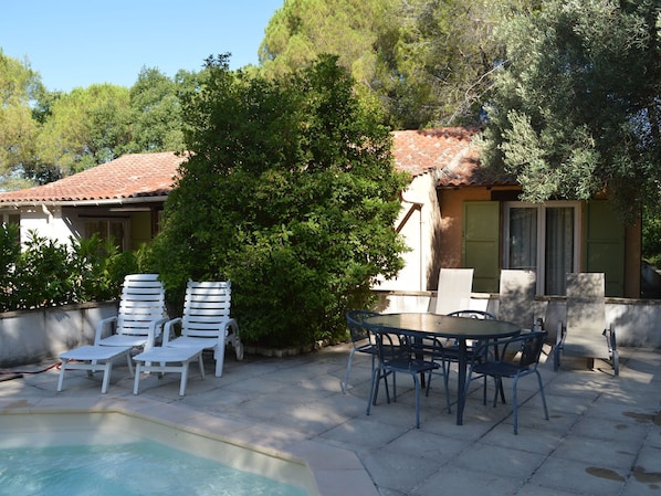 House | Balcony - Villa in Fayence With Pool and Garden (Fayence)