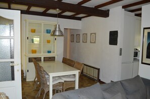 House | Dining - Villa in Fayence With Pool and Garden (Fayence)