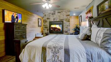 6 bedrooms, individually decorated, individually furnished, desk