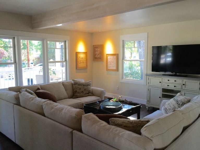 Downtown Location, Uptown Elegance! Re-modeled Murphys Original School House" - Murphys, CA