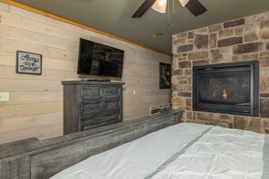 Cabin, Multiple Beds, Hot Tub | Interior