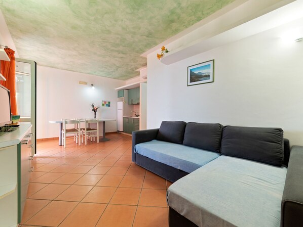 Living room - Lovely Apartment in Villammare (Vibonati)